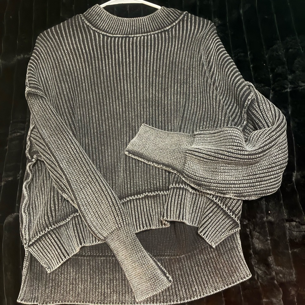 Women's Pink Lily Grey Textured Sweater